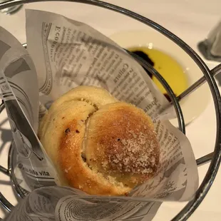 Garlic knots