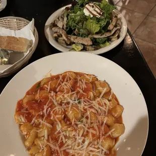 Gnocchi and eggplant salad with chicken