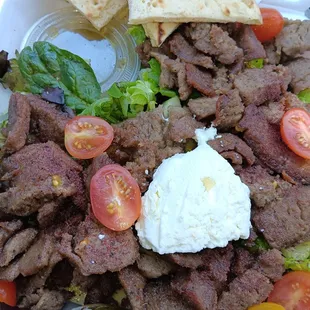 Gyro Salad 5/5 Outstanding. Huge. Loads Of Meat. Lemony Dressing 5++/5 YUM!!