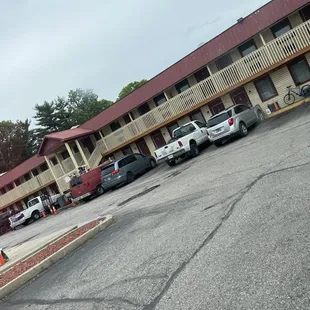 Disgusting full of drug addicts!