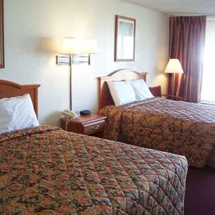 MH TravelersInn Suites Oklahoma Two DoubleBeds