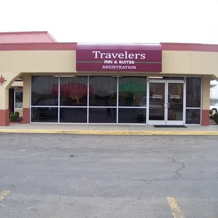 Travelers Inn Suites Oklahoma City OK Exterior