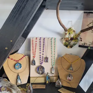 Hand made art by Moise ROse