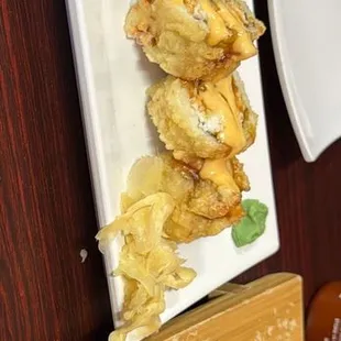 Tempura Makimono Crispy Calfornia Deep-Fried Roll