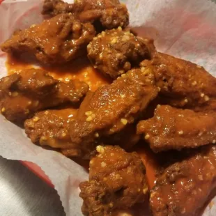 mild garlic wings. not my favorite but good