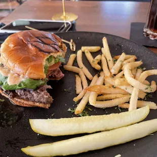 Traxx Burger