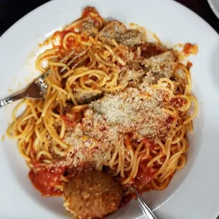 Spaghetti with meat balls
