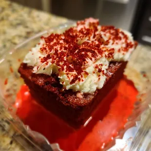 Red velvet tres leches