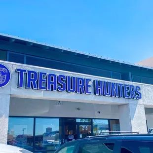 Treasure Hunters Sign and Logo