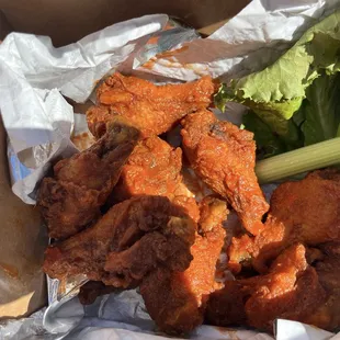 Buffalo wings was delicious w celery