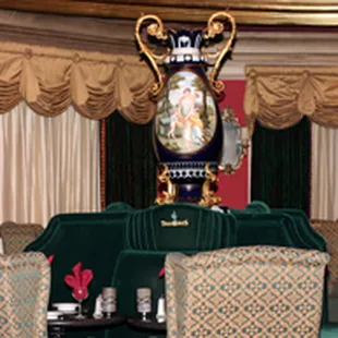 ramen and noodles, interior