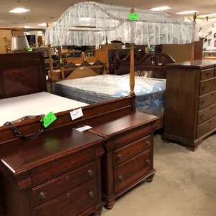 Canopy Bed and nightstands.