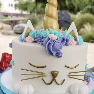 Caticorn Cake