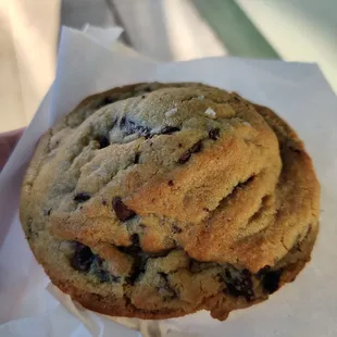 Chocolate Chip sea salt cookie