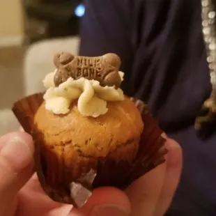 Small Pupcake