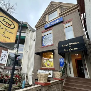 Front entrance to Treat