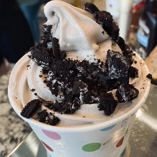 Cookies &amp; Cream with oreo crumble