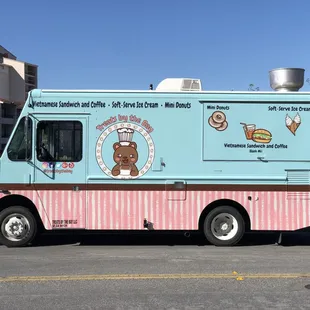 an ice cream truck