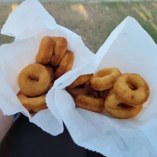 score mini donuts (cinnamon sugar, plain)