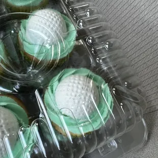 Golf themed Gender Reveal Cupcakes