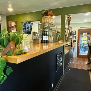 Treehouse Cafe: inside