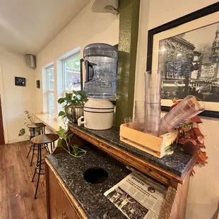 sushi and sashimi, interior