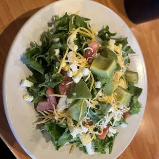 Side salad with egg &amp; avocado