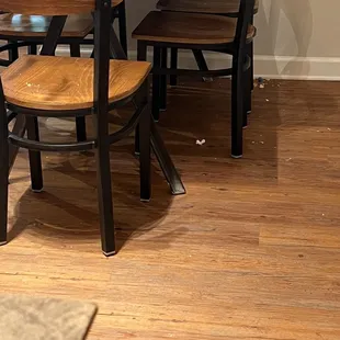 I should've taken more pictures of all the filth around the shop.