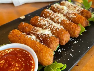 Broken Plate Kitchen