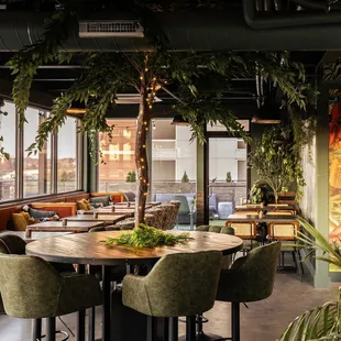 a view of the rooftop restaurant