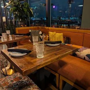 Comfortable design. --roof top, tree house