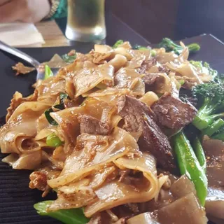 Pad See Ewe