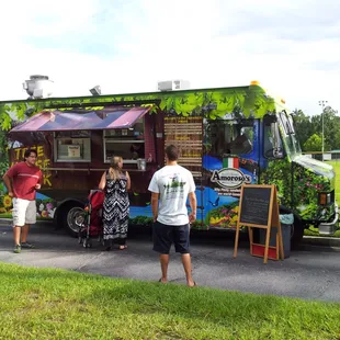 Treehouse Truck in celebration FL
