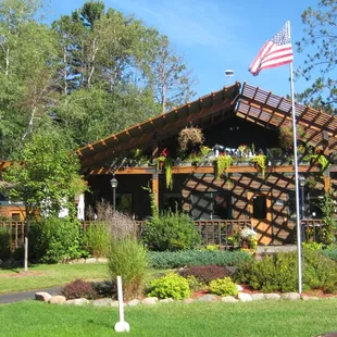Treeland Resorts also has a full restaurant, outdoor - harbor view seating, ice cream parlor, arcade, full liquor bar.