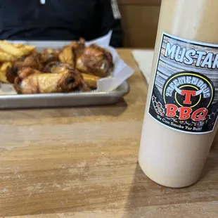 food, fried chicken, fried chicken wings, chicken wings and fried chicken, chicken wings, bbq wings, chicken, poultry, bbq chicken