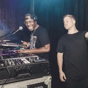 DJ Logan Garrett x DJ Q @ Trees