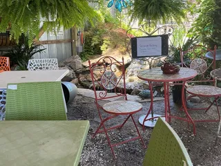 Dee-sign Landscaping & Garden Shop