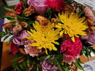 Floressence Floral Boutique & Gifts