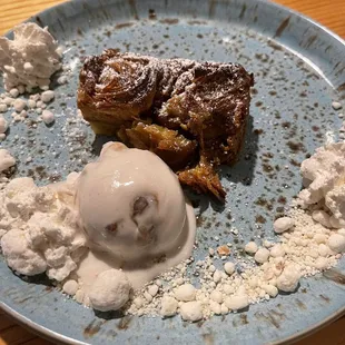 Pumpkin bread pudding