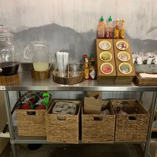 Condiments area