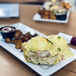 Crab Benedict