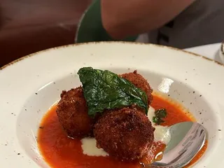 Molo