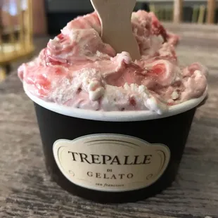 Kaffir Lime &amp; Strawberry (small) $4.00 - Creamy &amp; delicious!