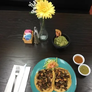 Tres Amigos Taco