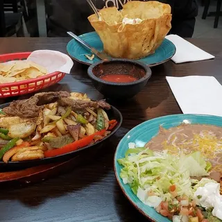 Tres Amigos Fajitas