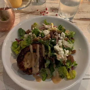 Roasted pear salad
