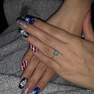 Amazing nails done once again by Jackie she never disappoints me and always does something fun and cute!!! Highly recommend Jackie