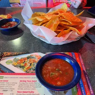 Chips and Salsa Large