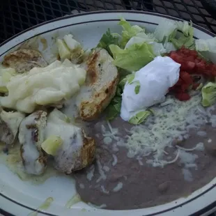 Note the TINY amount of tomato &amp; sour cream. That cost a $1.50! Ridiculous!