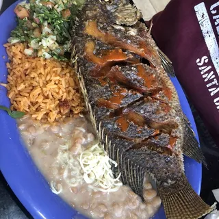 Mojarra Frita Plate
